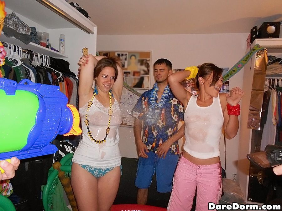 Hot Amberr\'s coed graduation party turns into massive drunk orgy