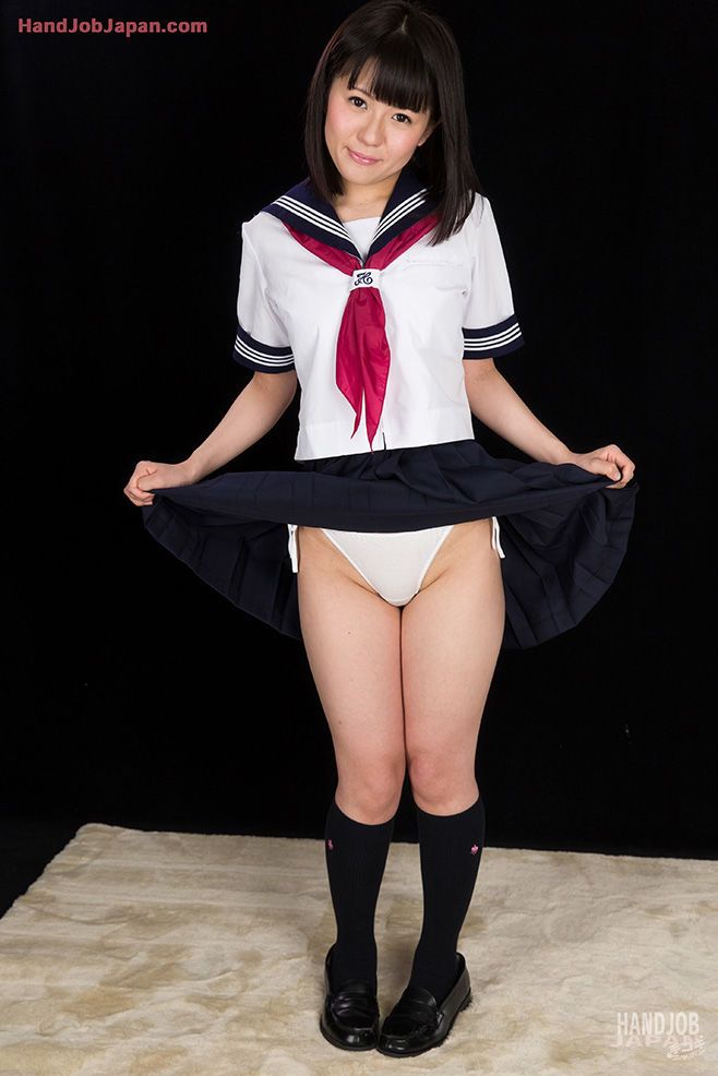 Japanisch Mädchen in Seemann uniform Idioten ein Schwanz bis es bläst Seine laden der Sperma
