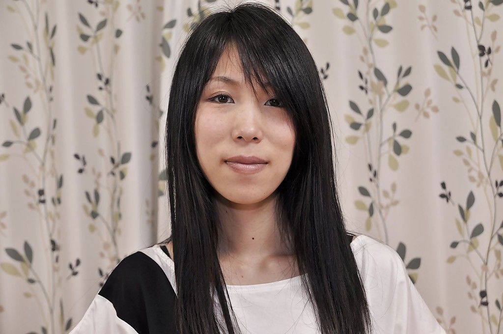 Слиппи Azji matka YUKO Mukai rozbiórki w dół i gra jej Owłosione гаш