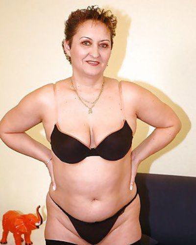 脂肪 老婆 と 大きな おっぱい スプレッド 彼女の 湿式 Cunt 角質 のための 性別