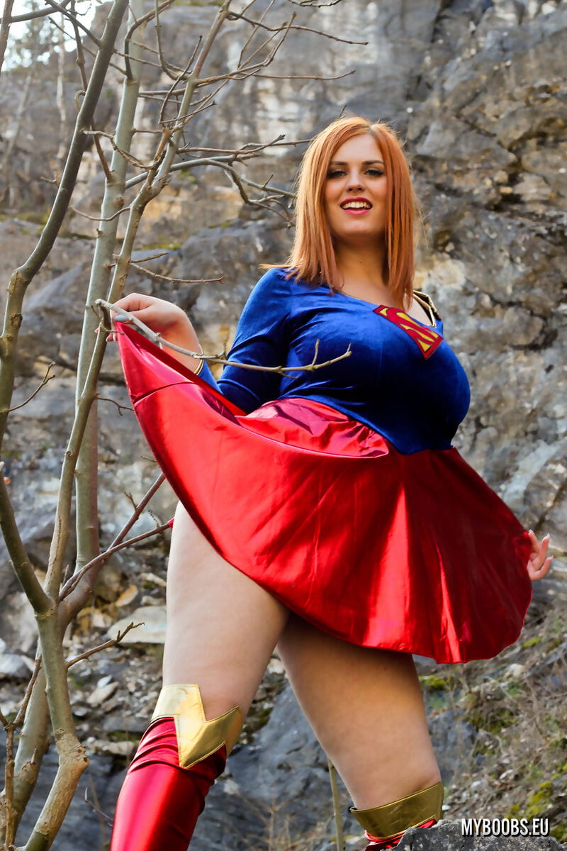 Grosso ruiva alexsis Faye lançamentos ela gigante mamas a partir de superman roupa