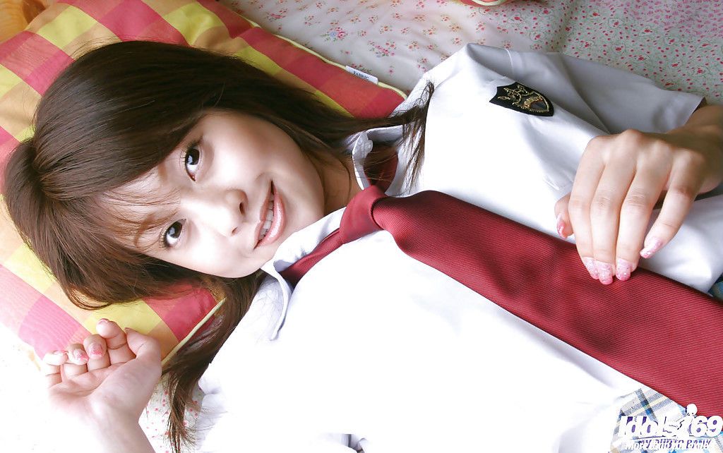 safado Ásia estudante Ayumi Motomura Escorregar fora ela uniforme