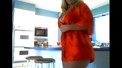 Horny Milf Plays in the Kitchen!
